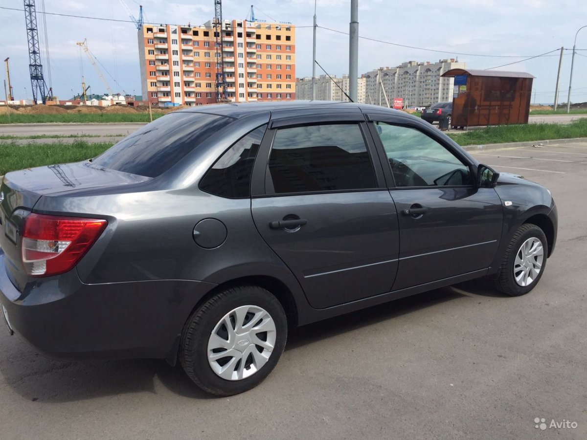 Лада Гранта цвет Борнео