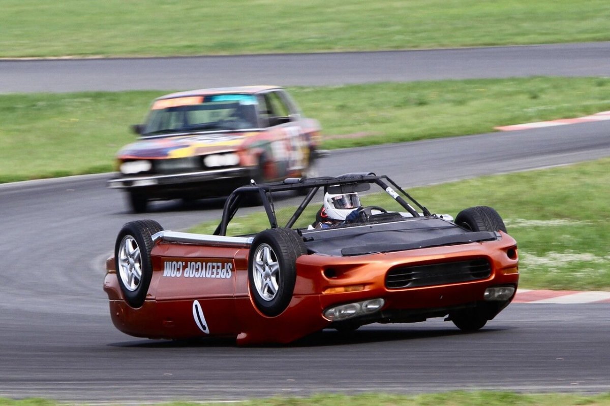 Странные гоночные машины