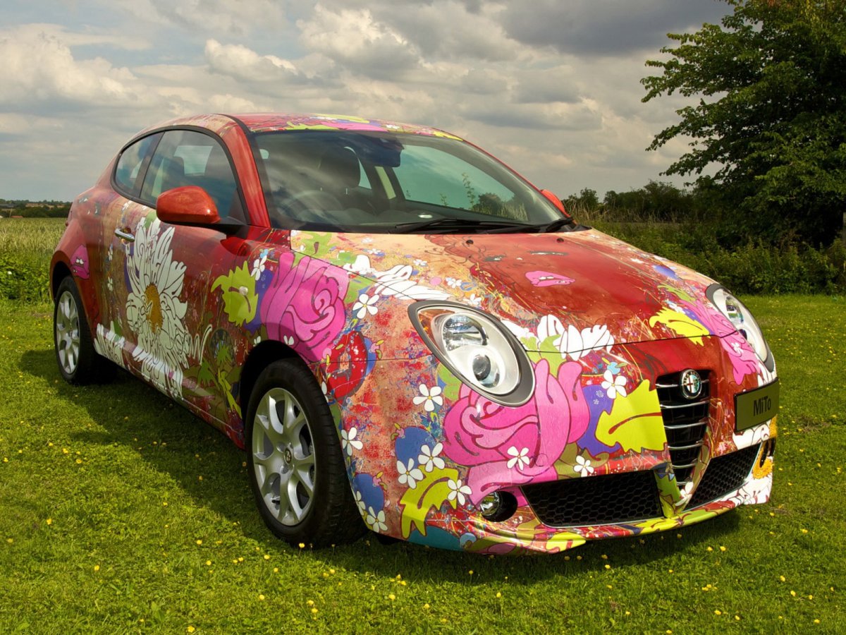 Разноцветная машина