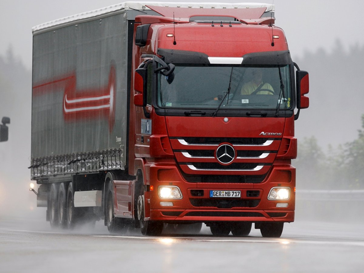 Mercedes-Benz Actros 1863