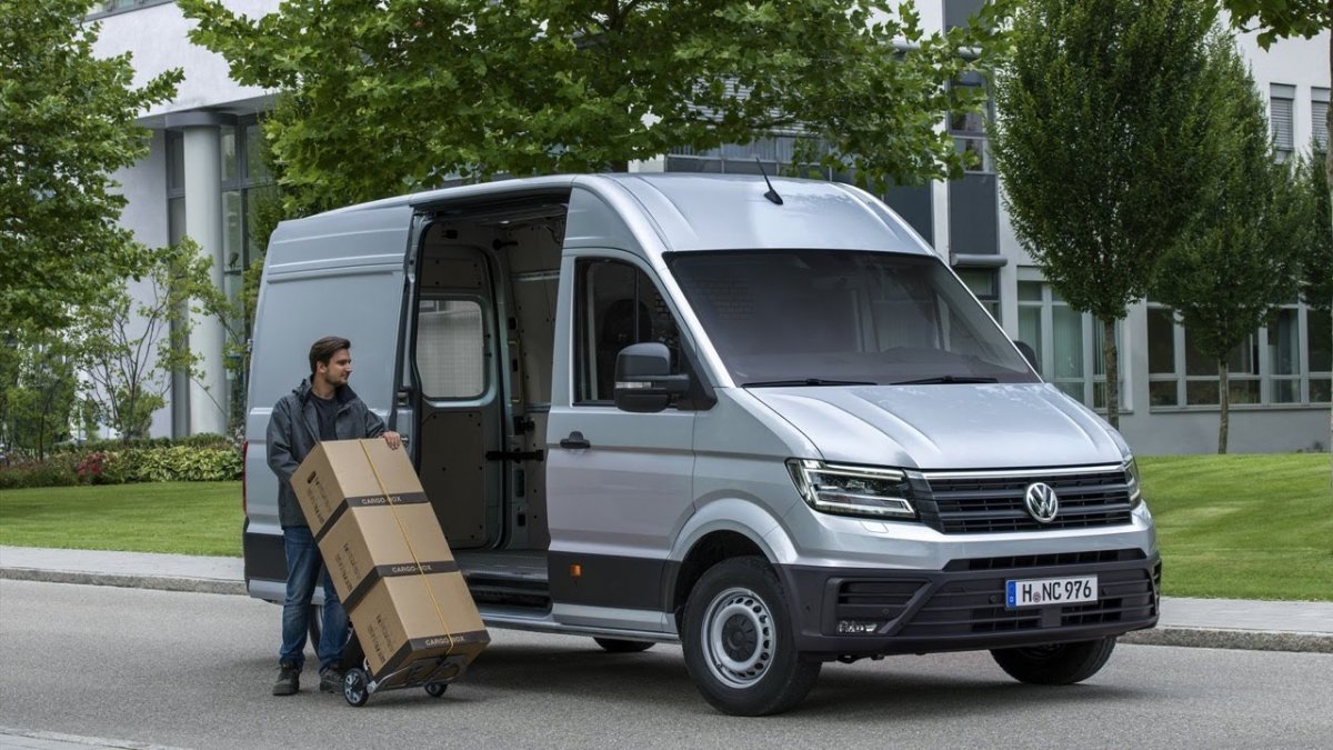 Грузовой Volkswagen Crafter 2013