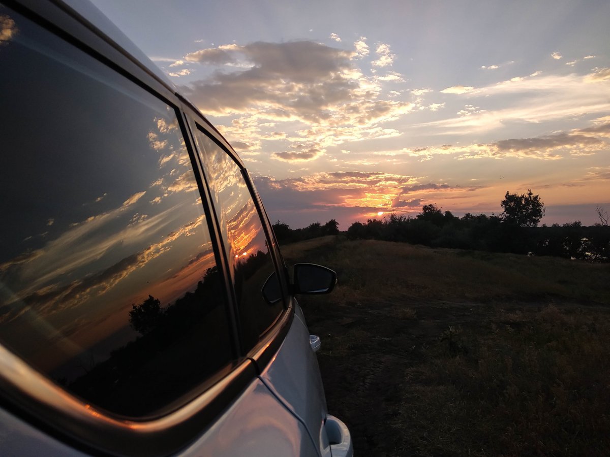 Вид из салона автомобиля