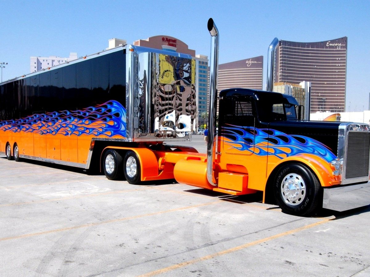 Тюнингованный грузовик