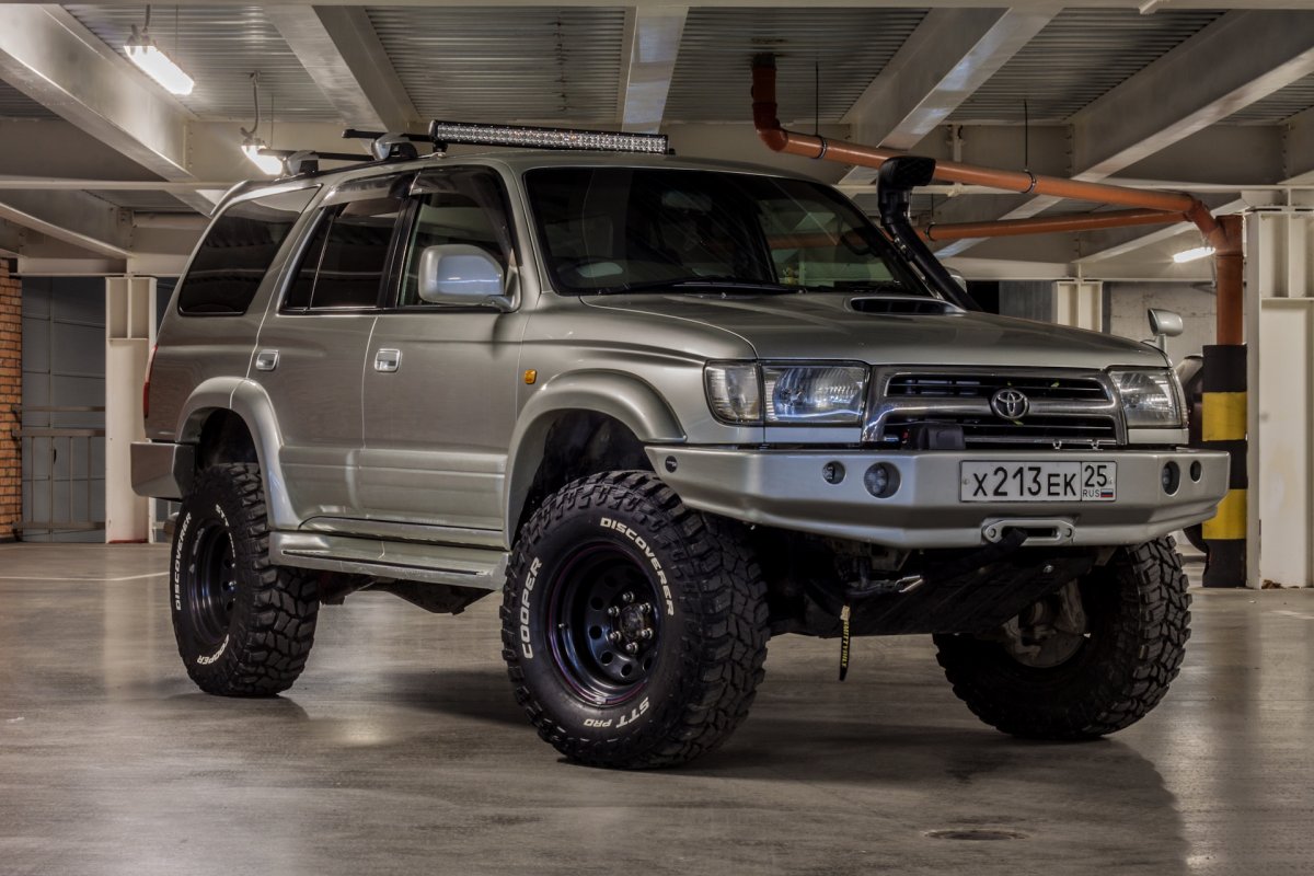 Toyota Hilux Surf 185