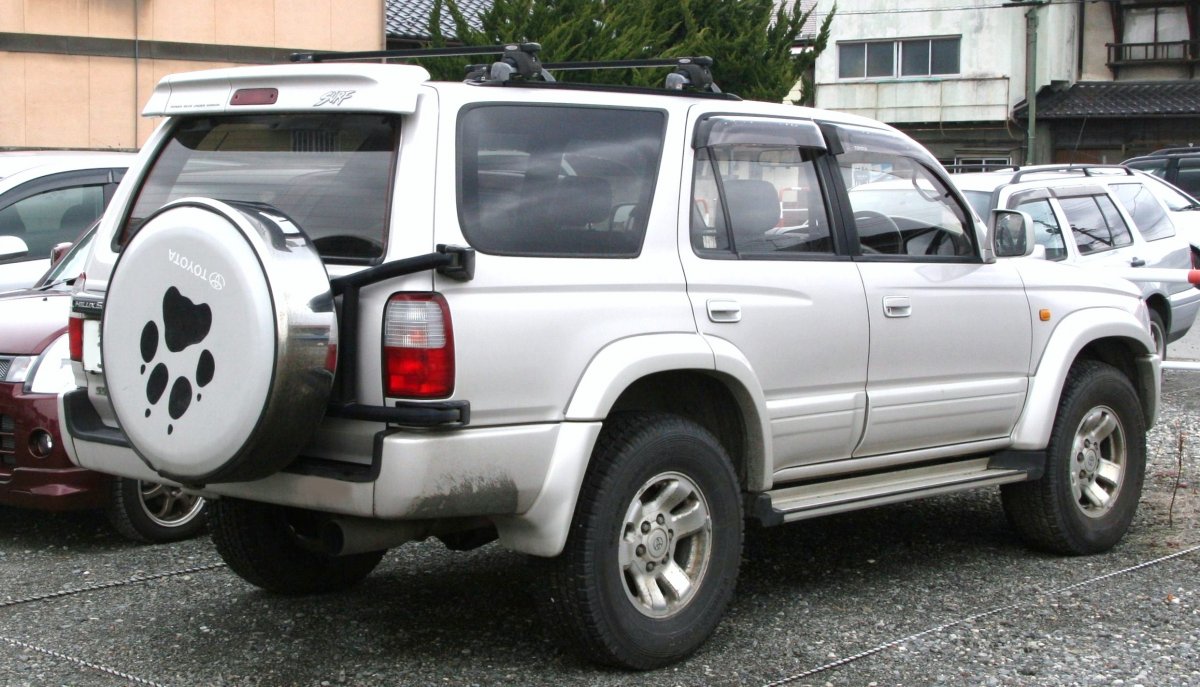 Toyota Hilux Surf 2012