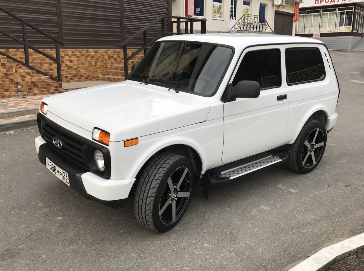 Нива Урбан r21