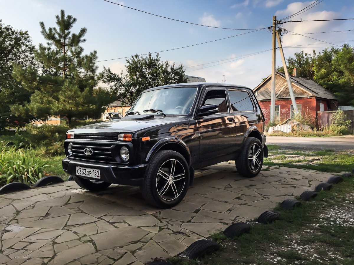 Нива Урбан r20