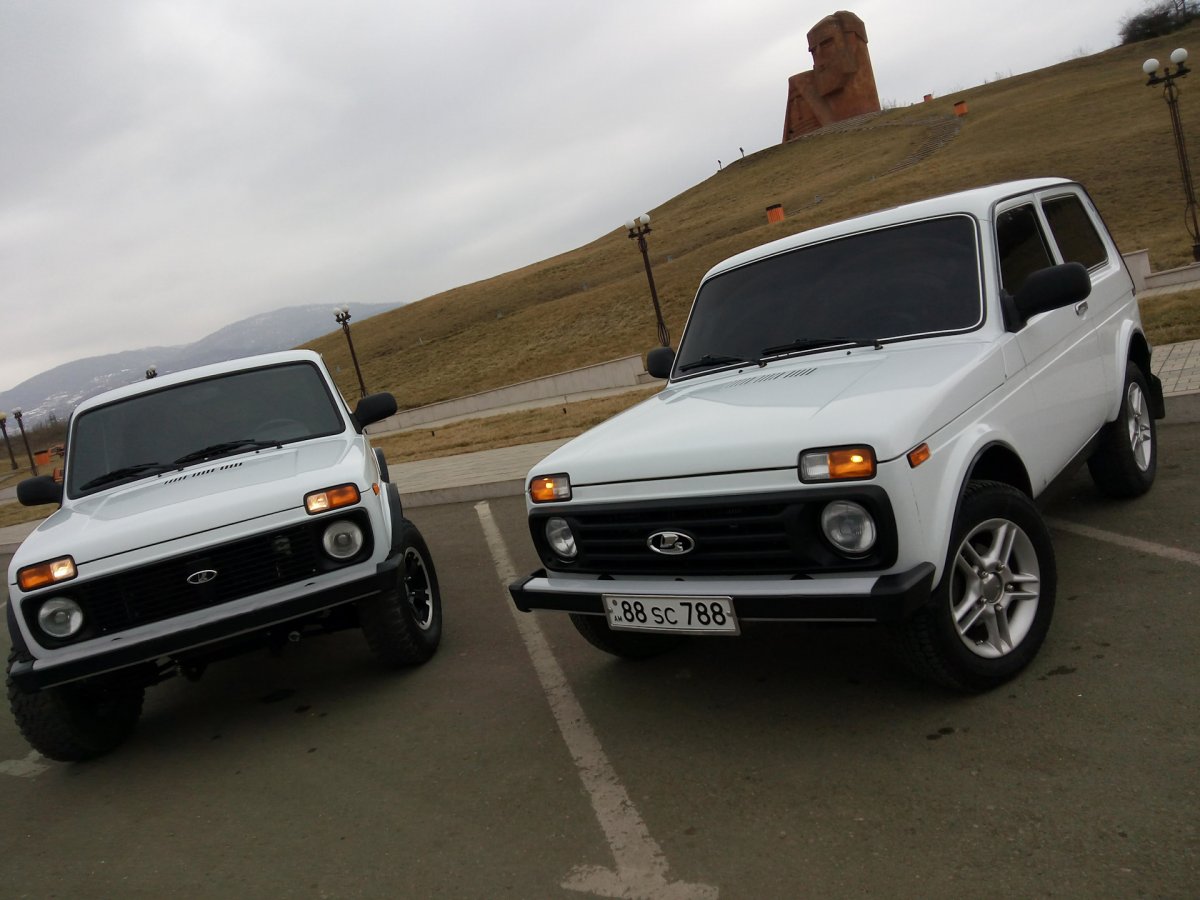 Лада Нива 4х4 белая