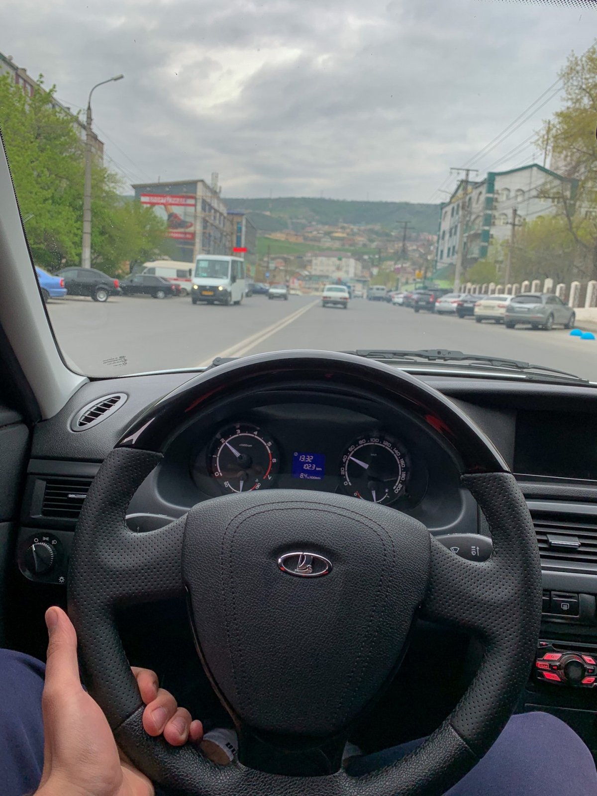 Приора 200 на спидометре ночью