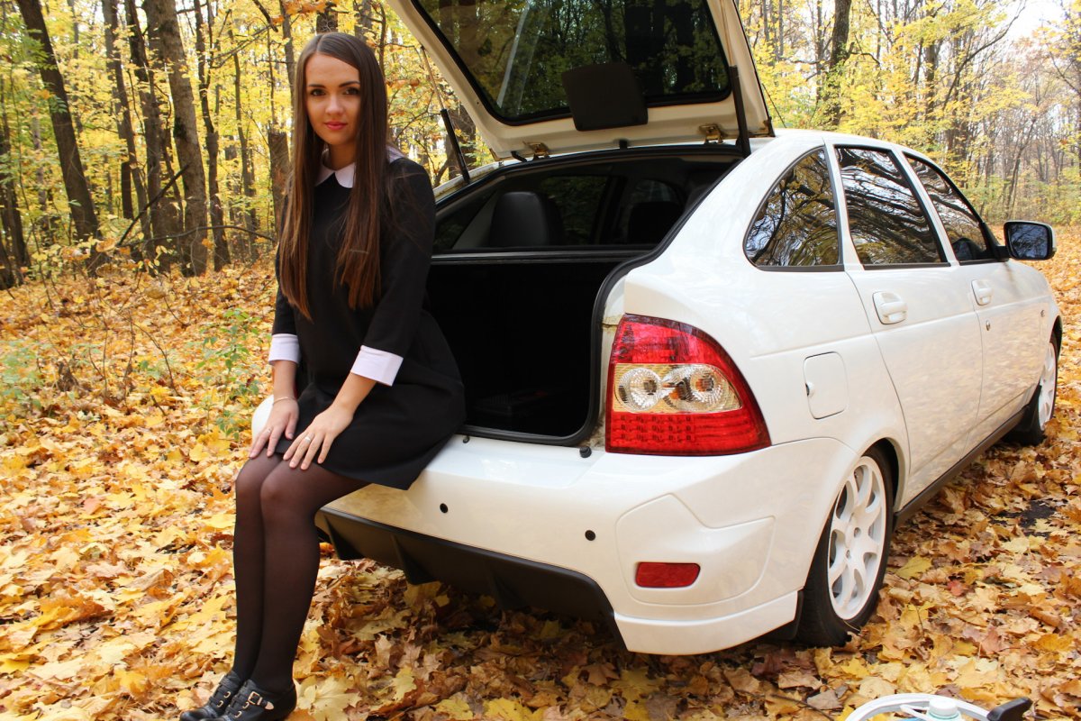 Приора черная 72