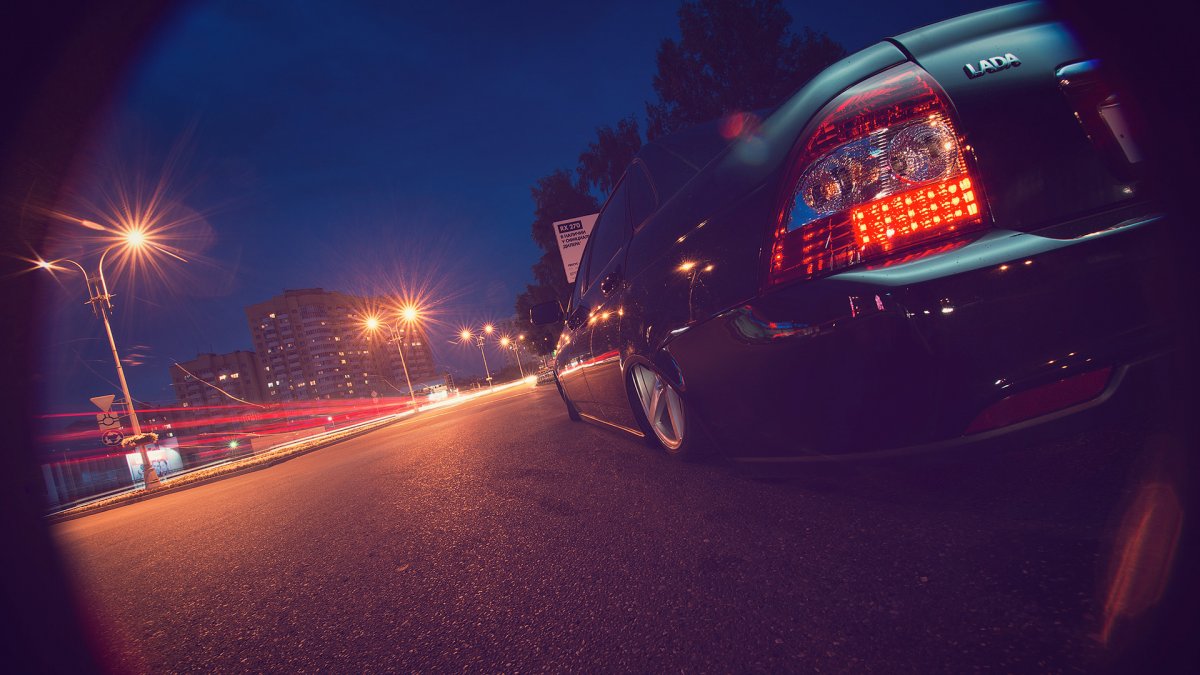 Лада Приора хэтчбек бункер