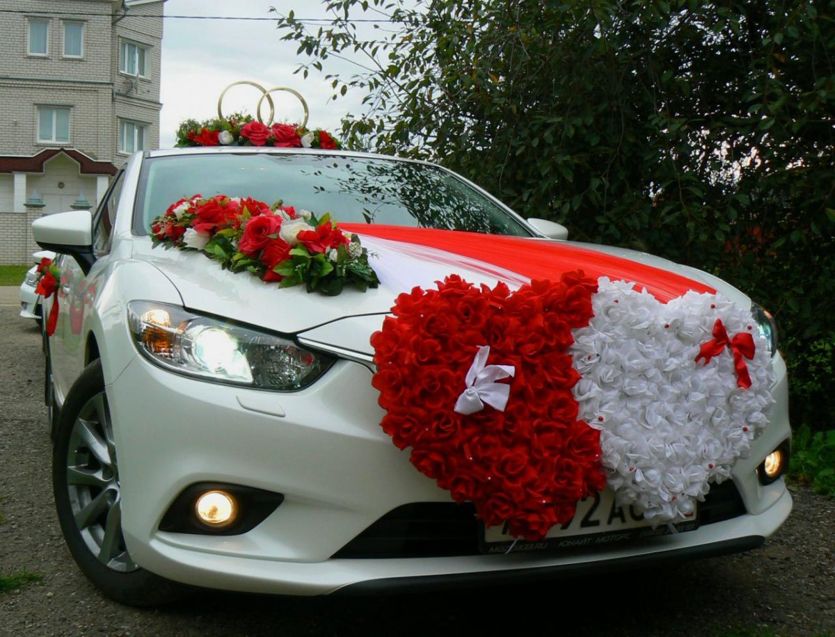Украшение свадебного кортежа