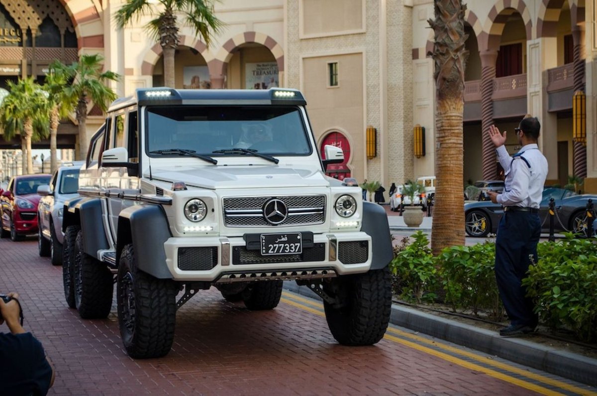 Шейх за рулем