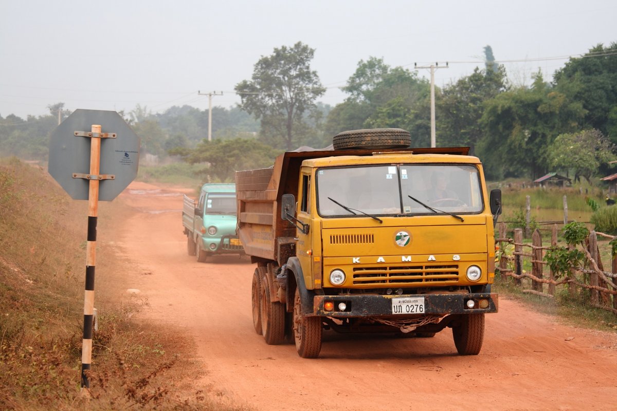 Индийские Грузовики тата