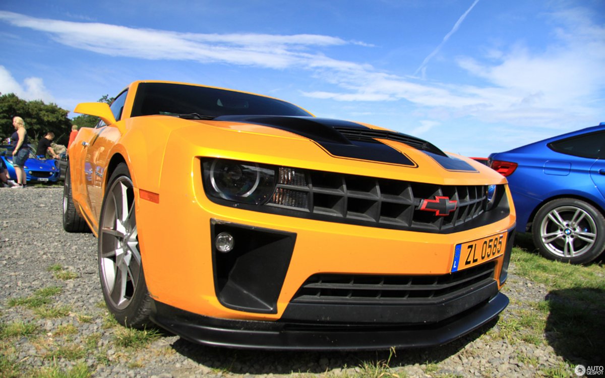 Шевроле Камаро и Бамблби 4к