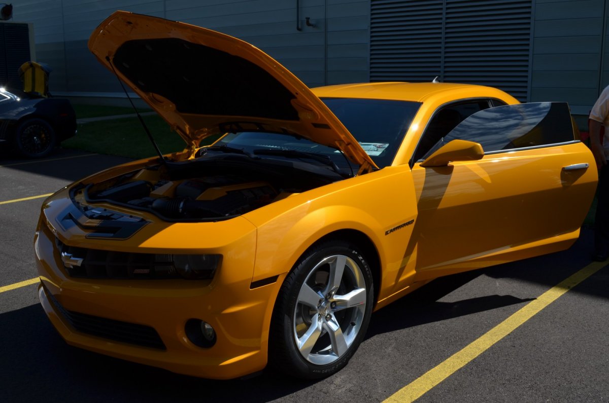 Chevrolet Camaro Бамблби