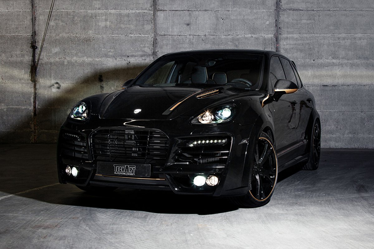 Porsche Cayenne Magnum