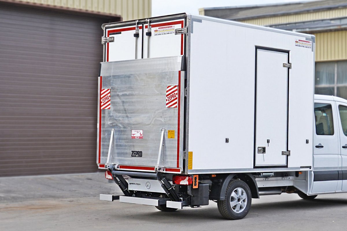 Mercedes Benz Sprinter с гидробортом