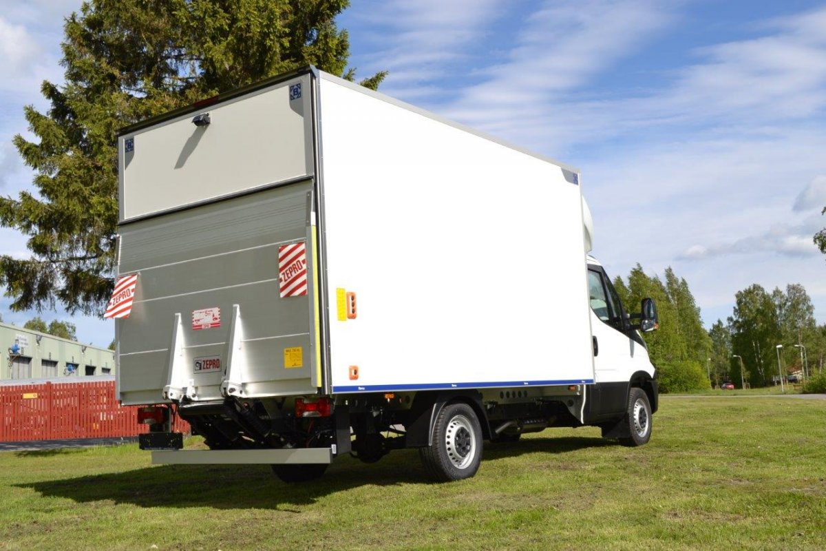 ГАЗ 2824 (гидроборт)