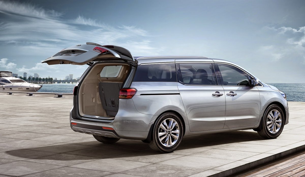 Kia Carnival