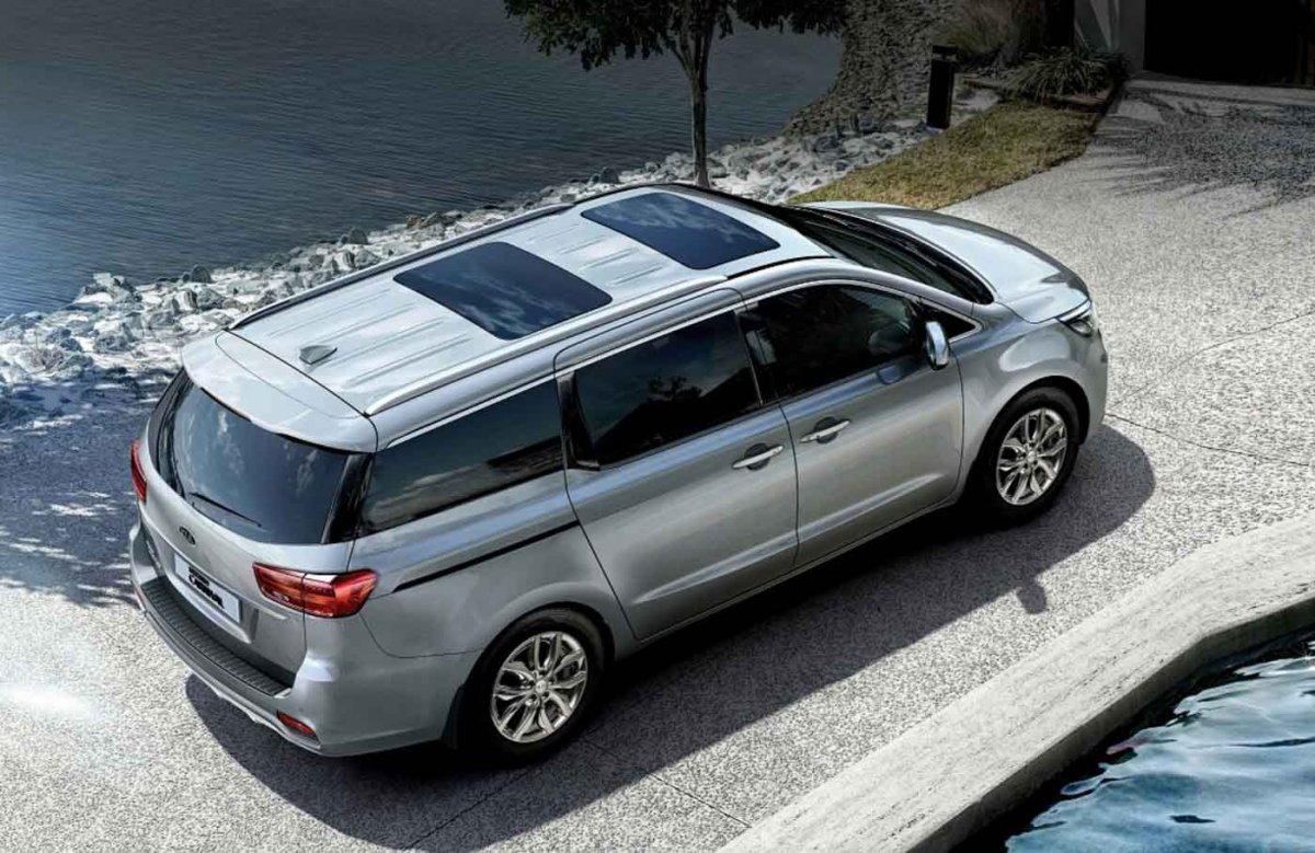 Кия минивэн Карнивал 2020