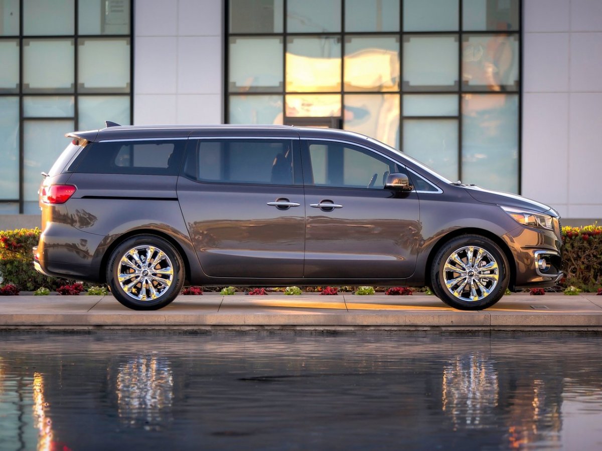 Kia Sedona 2015 минивэн
