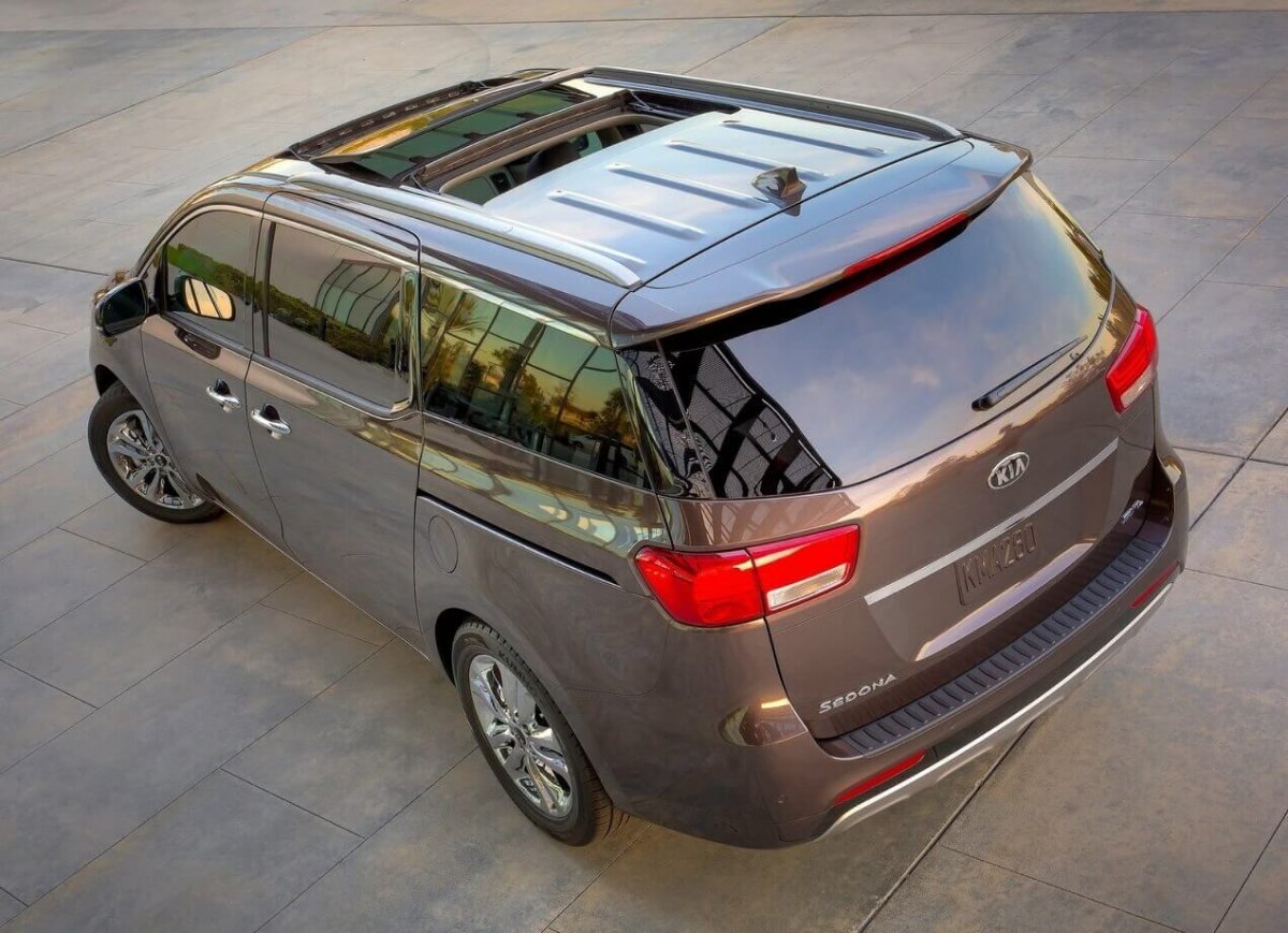 Минивэн Киа Седона новый