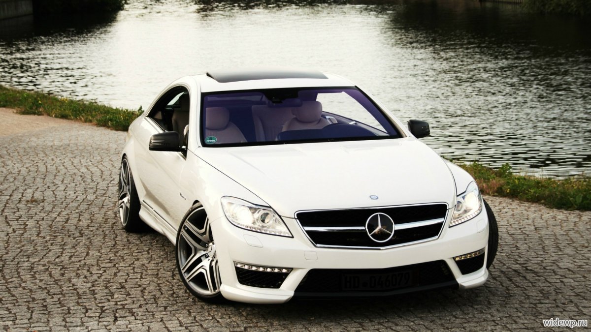 Мерседес с 180 тюнинг с черной крышей