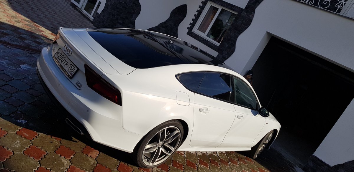 Mercedes w212 White Matte