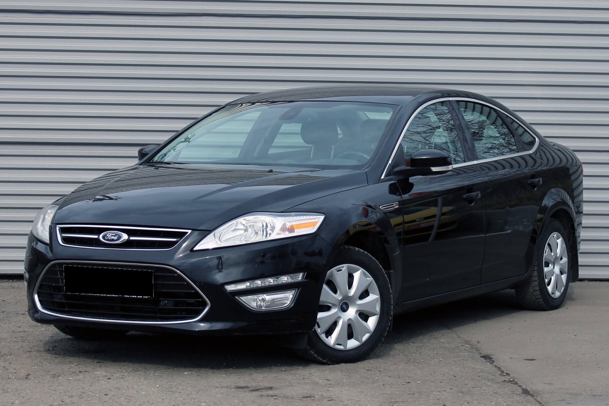 Форд Mondeo черный