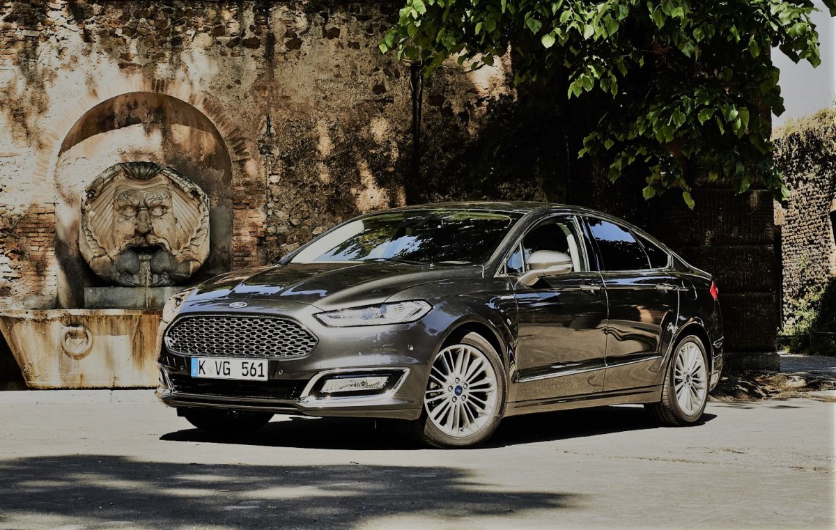 Ford Mondeo 2015 Black