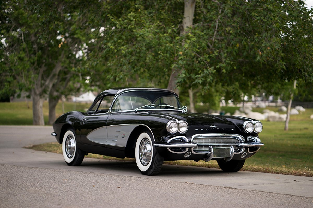 Classic Chevrolet Corvette 1961
