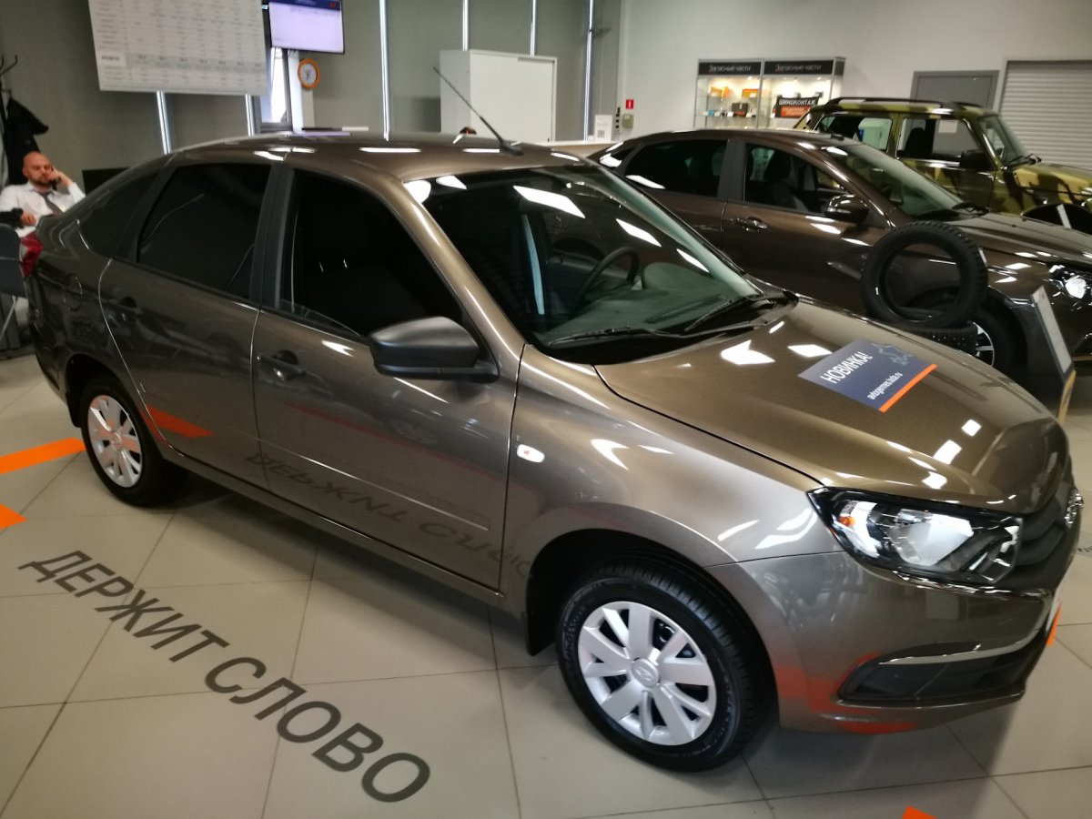 Лада Гранта хэтчбек кориандр