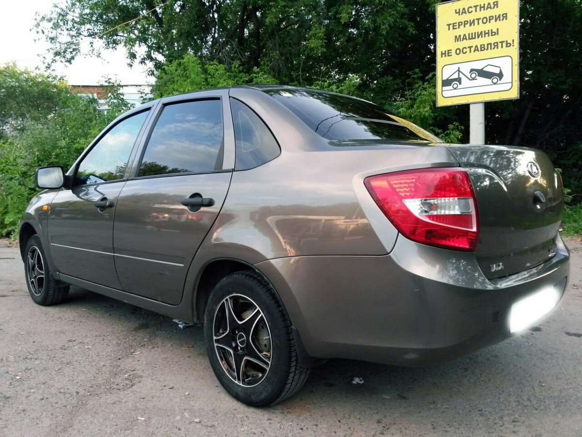 Лада Гранта золотистый кориандр