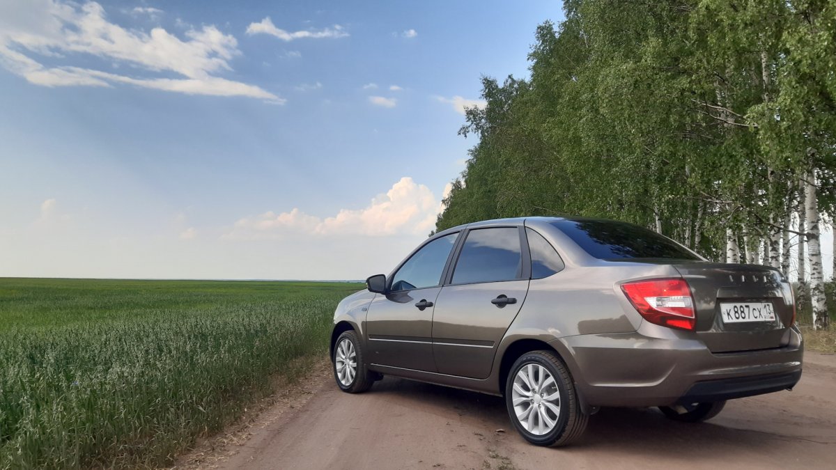Лада Гранта лифт бэк кориандр