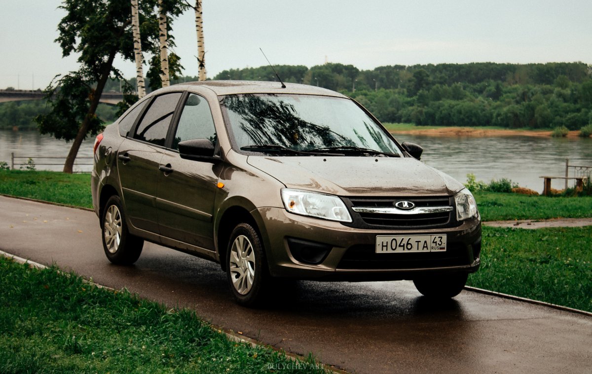 Лада Гранта лифтбэк кориандр 2020