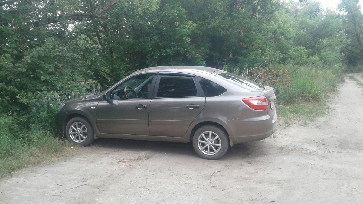 Лада Гранта лифтбек кориандр