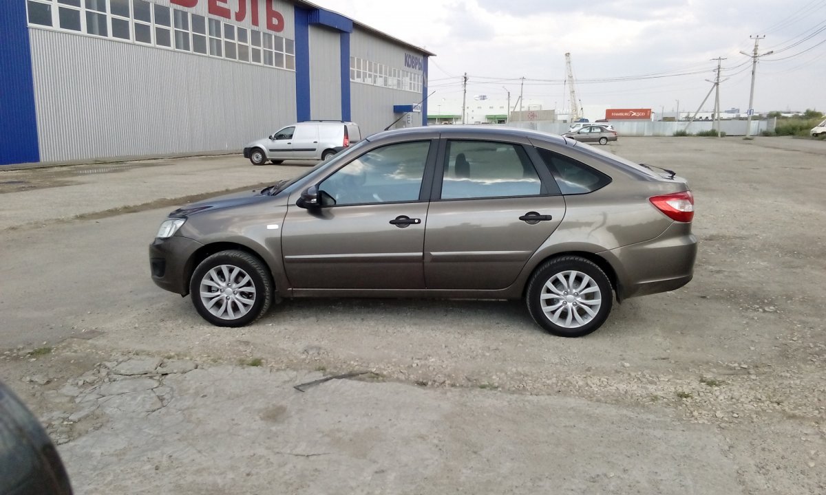 Лада Гранта седан кориандр