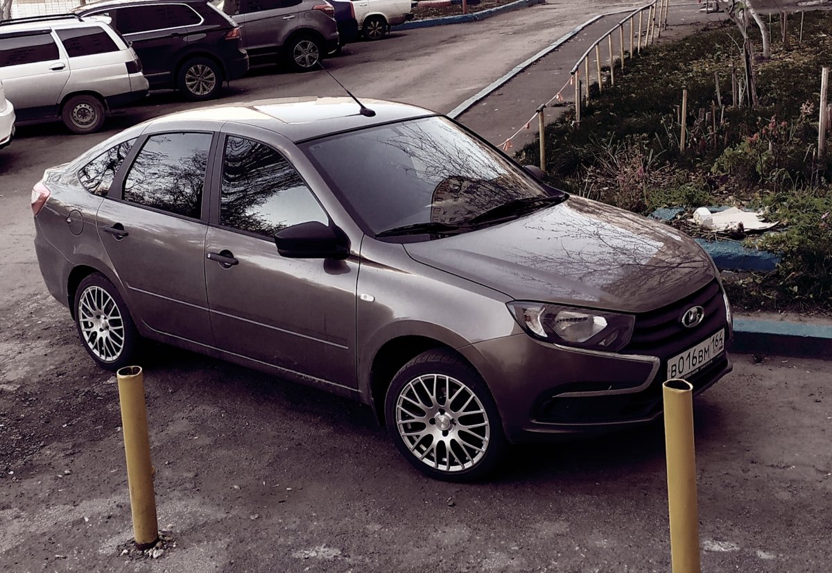 Лада Гранта лифтбек кориандр