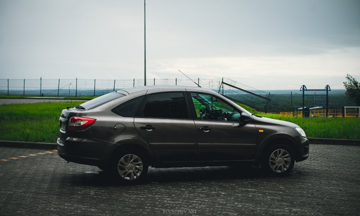 Лада Гранта лифтбэк кортандр