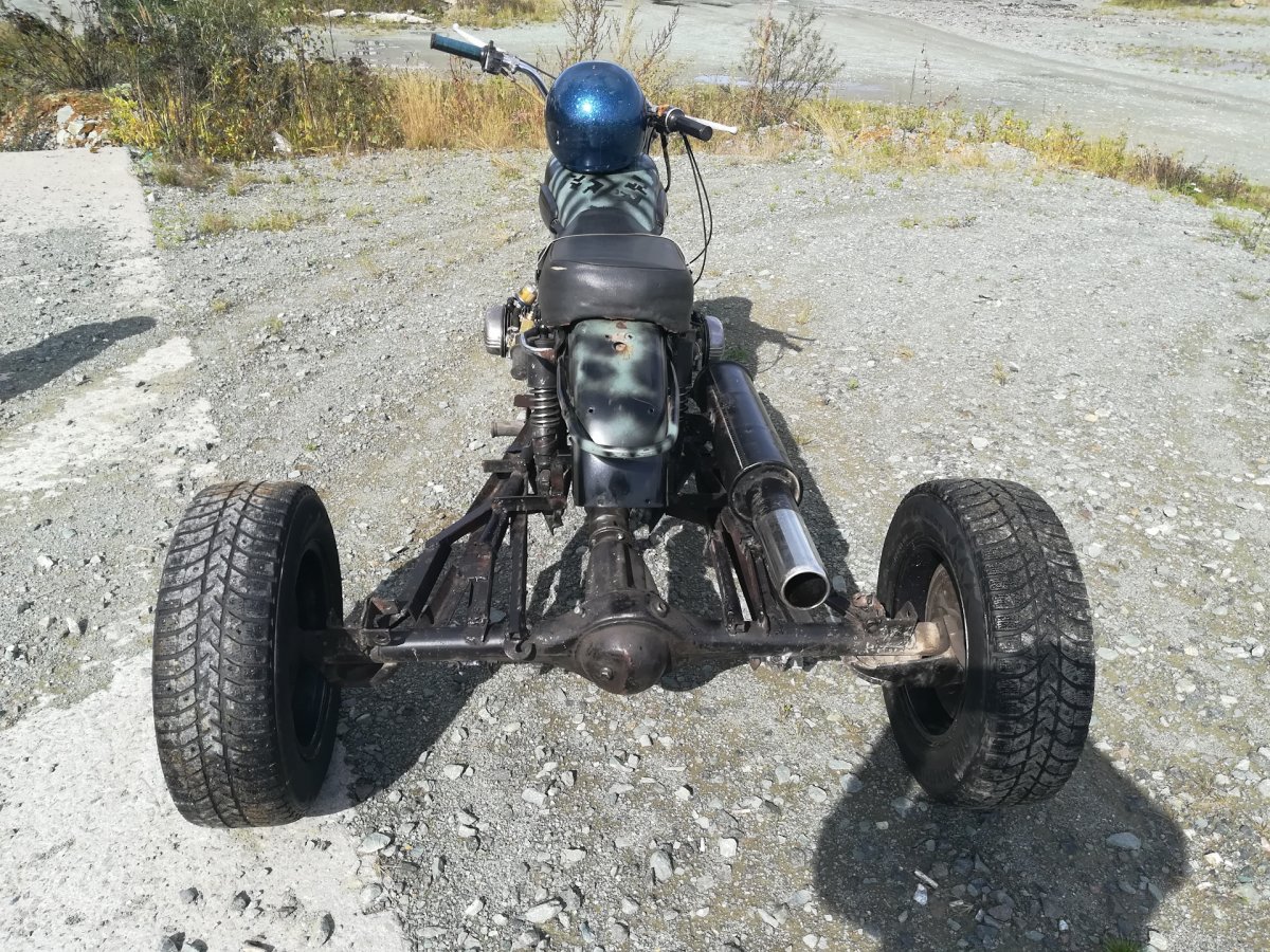 Трицикл с двигателем ВАЗ 2106