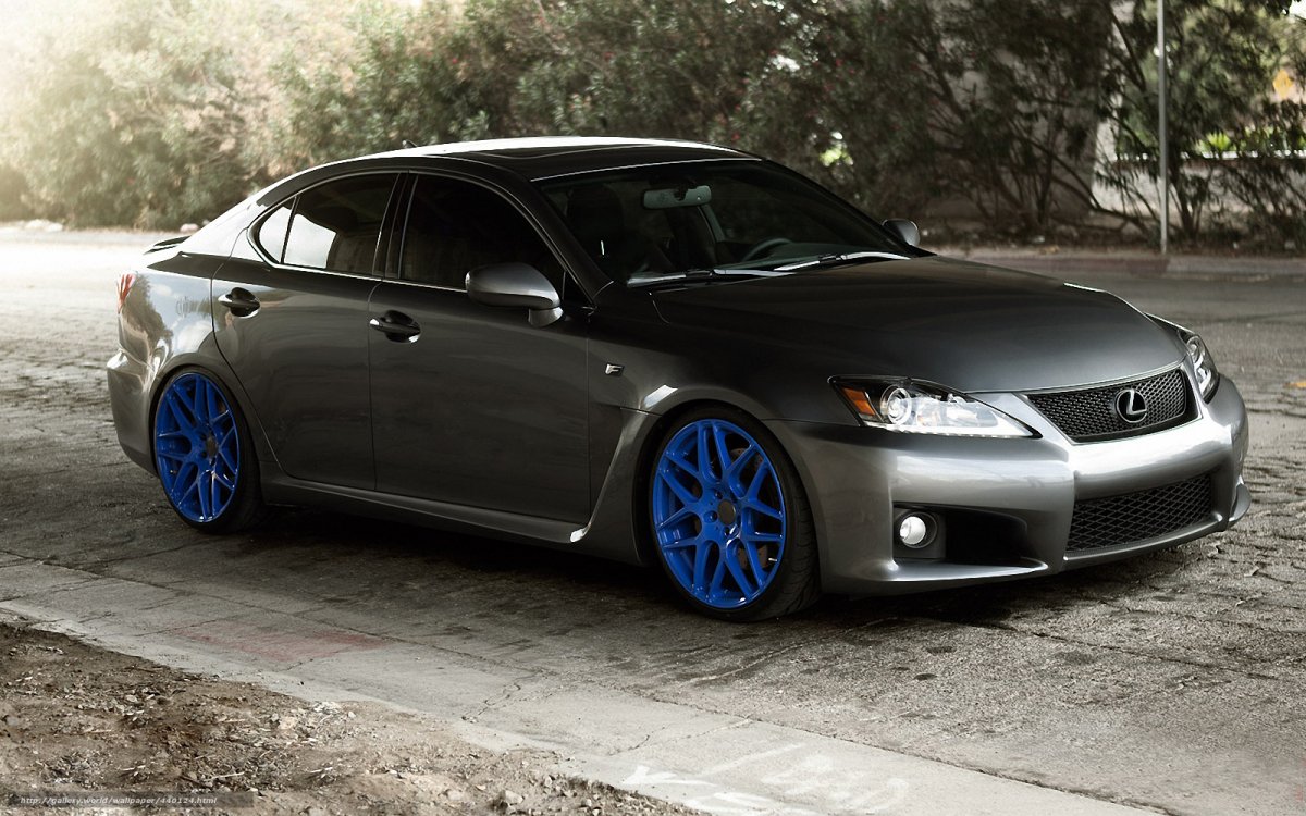 Белые диски на авто