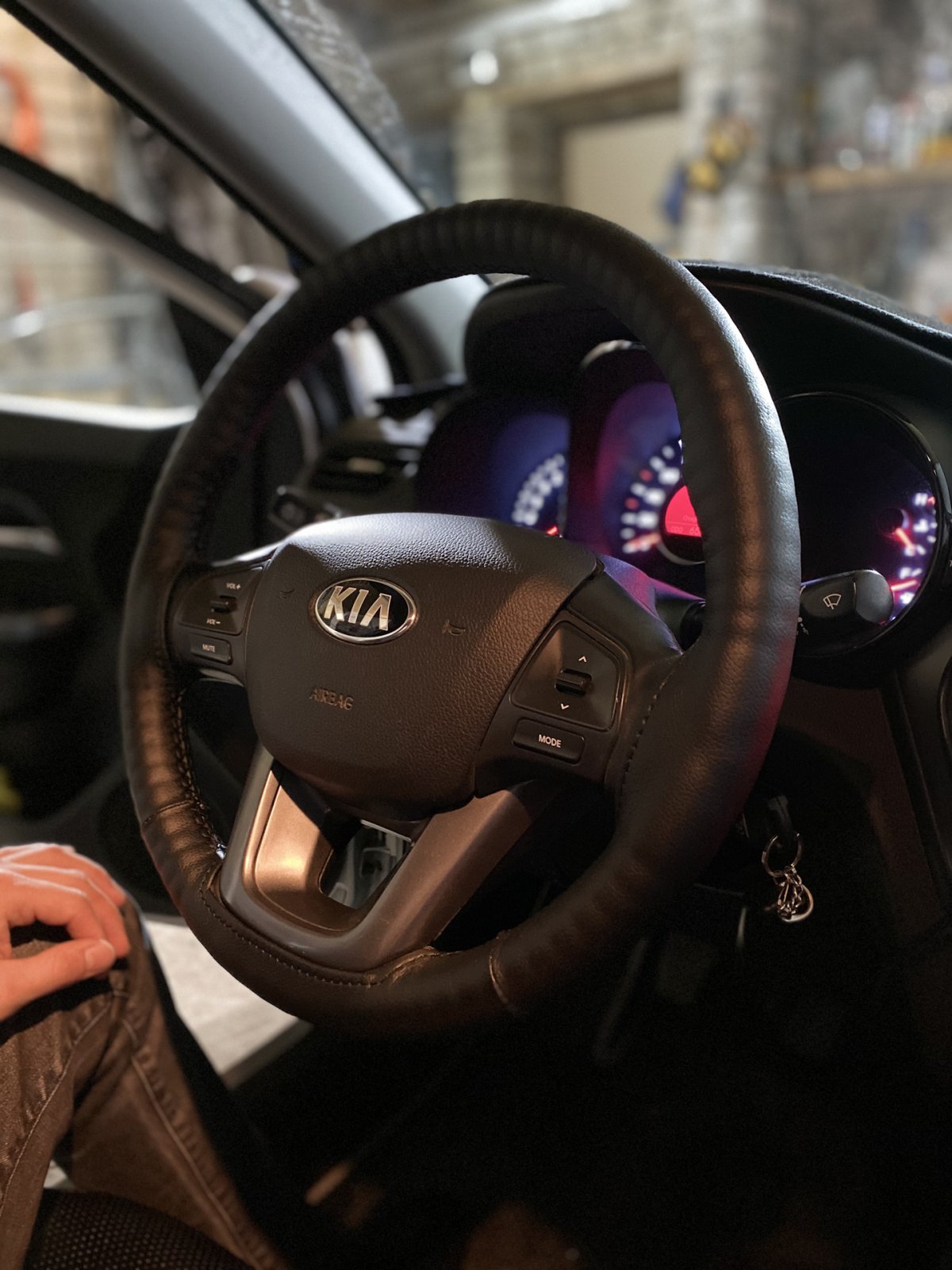 За рулём Киа Рио 3