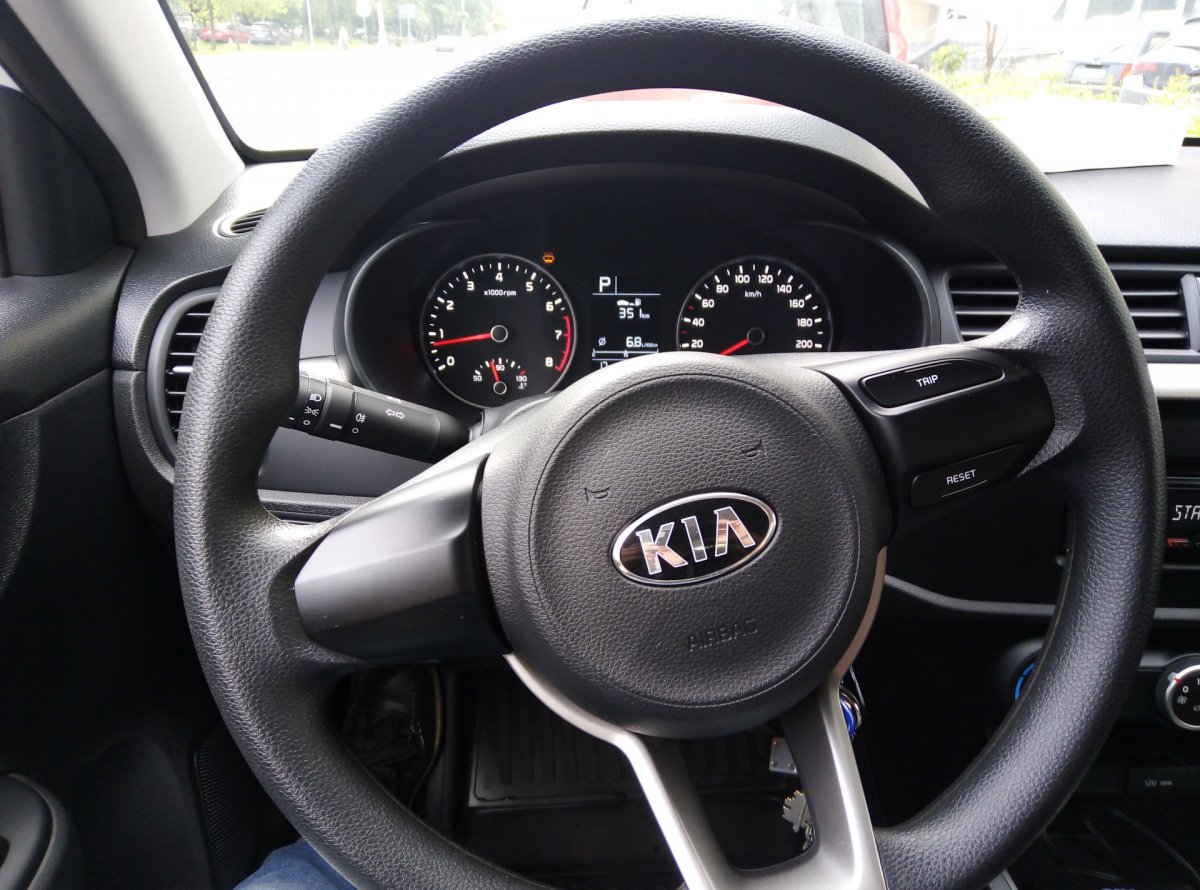 Kia Rio 2019 руль