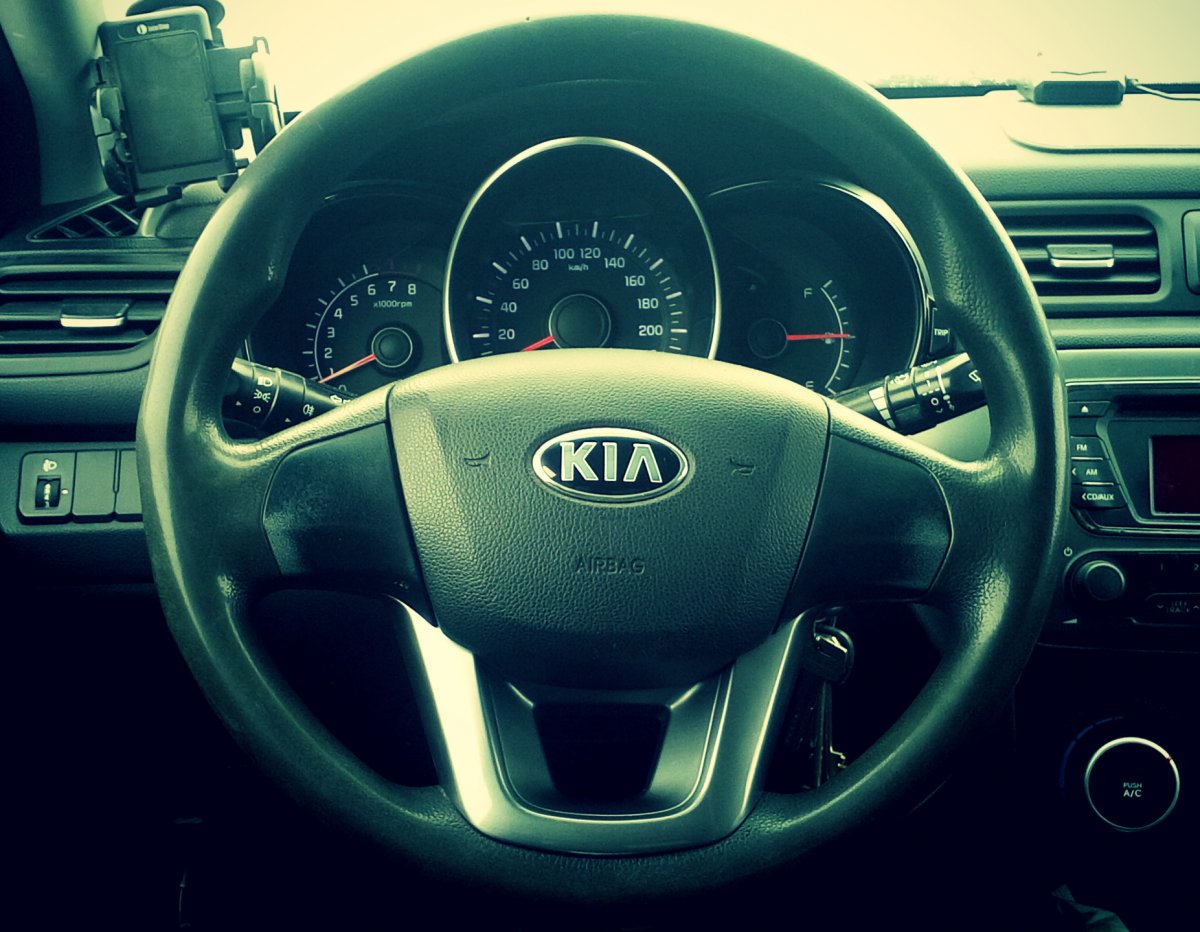 Kia Rio 2013 руль