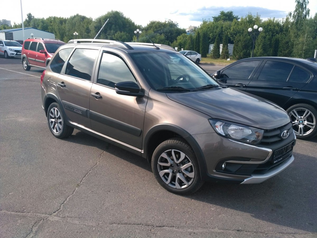 Лада Гранта кросс цвет кориандр