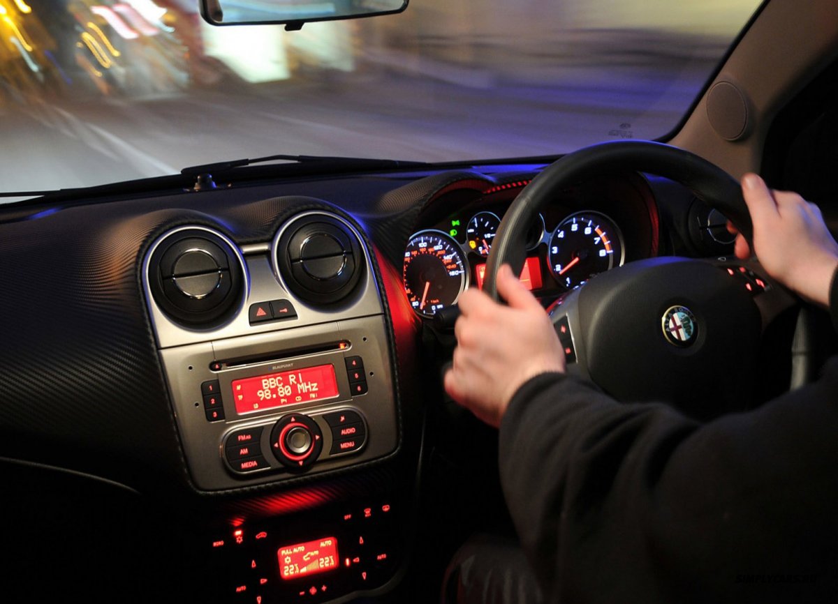 Авто с правым рулем