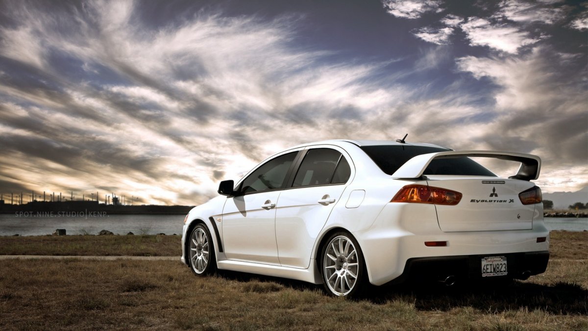 Mitsubishi Lancer Evolution 10 White