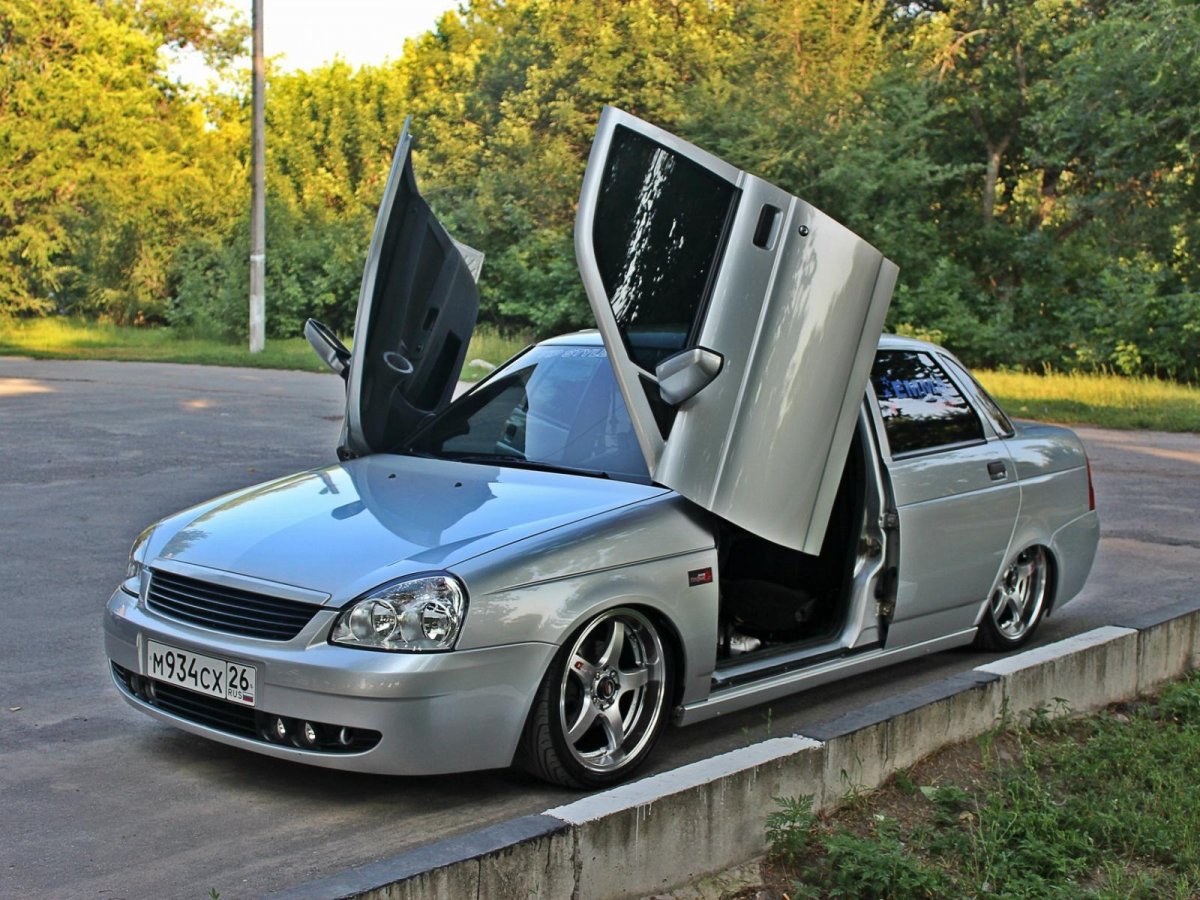 Приора седан