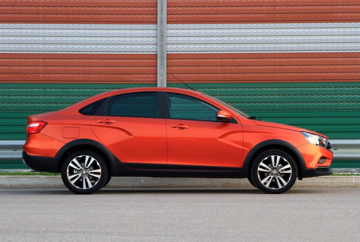 Лада Веста св кросс седан